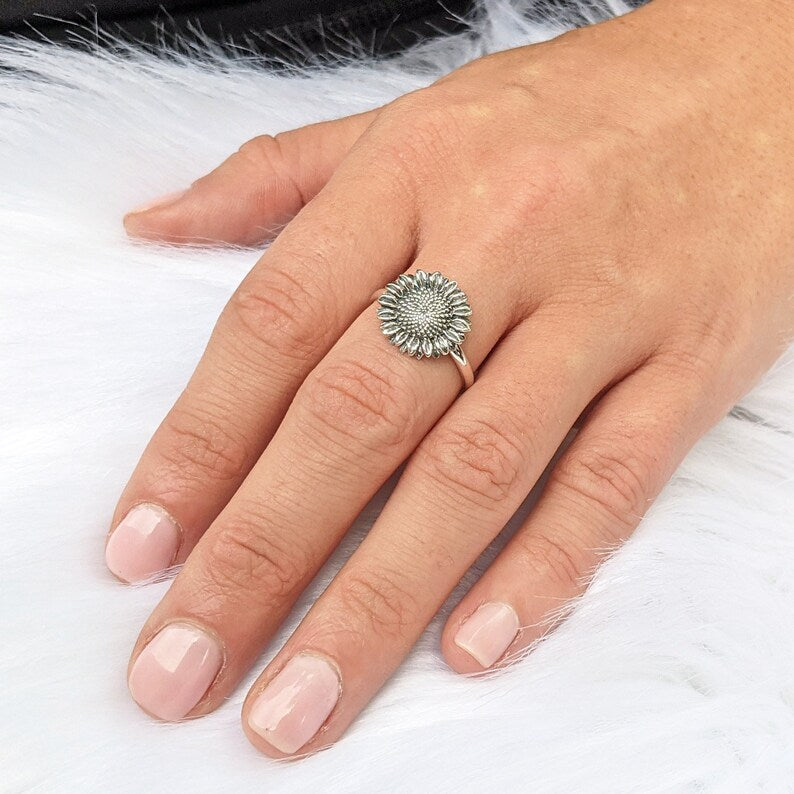 Sterling Silver Sunflower Ring.